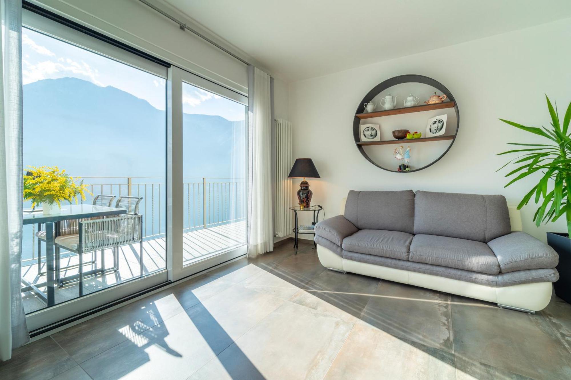 Ka' Doro With Lake View Nesso Exterior photo